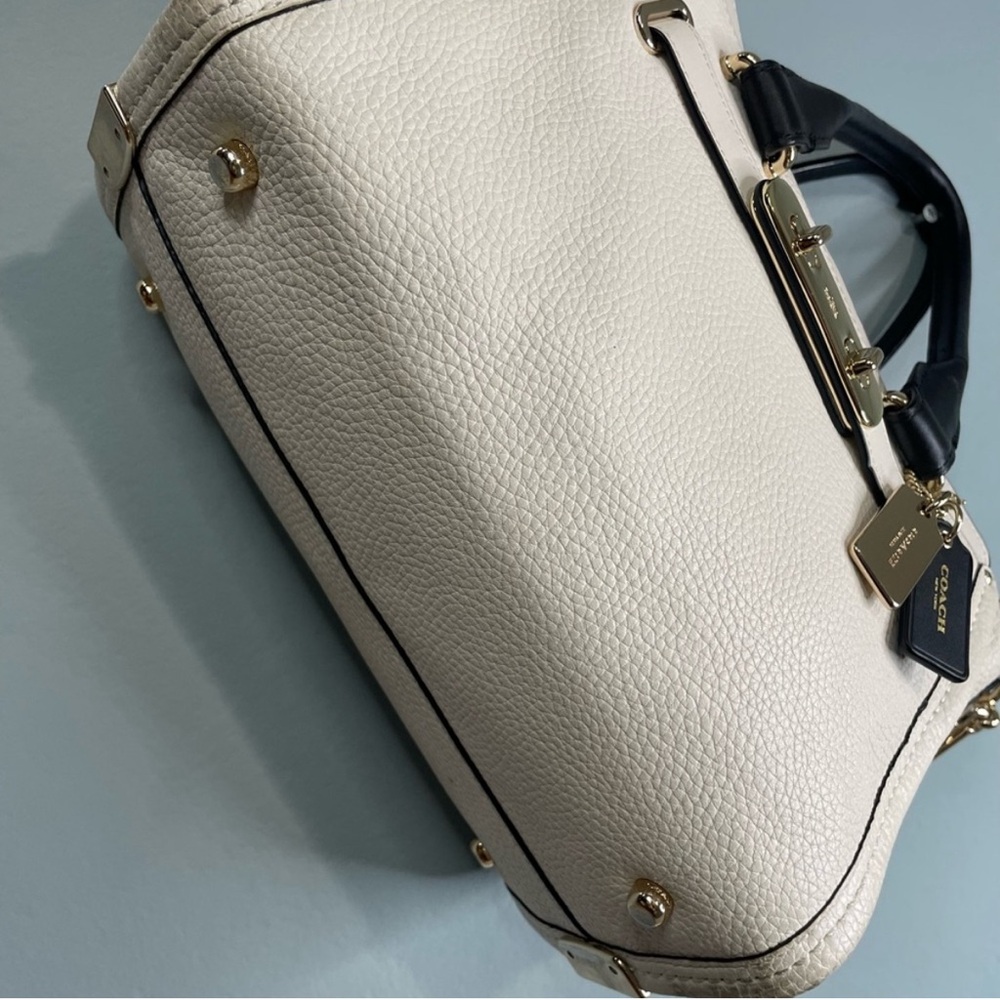 Coach Swagger 27 Purse - Picture 5 of 6